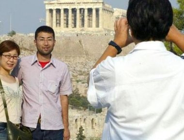 Bloomberg: Δεκαπλασιάζονται οι Κινέζοι τουρίστες στην Ελλάδα - Ο ρόλος της Fosun International